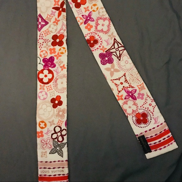 *SOLD* 100%AUTHENTIC Louis Vuitton silk bandeau - Picture 4 of 5
